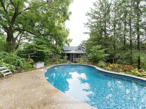 5259 Fourth Line, Guelph/Eramosa, ON - Outdoor With In Ground Pool With Backyard