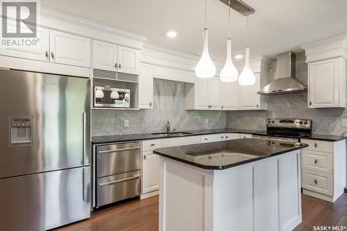 5062 Wascana Vista Court, Regina, SK - Indoor Photo Showing Kitchen With Upgraded Kitchen