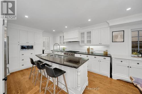 10 Edgehill Road, Toronto, ON - Indoor Photo Showing Kitchen With Double Sink With Upgraded Kitchen