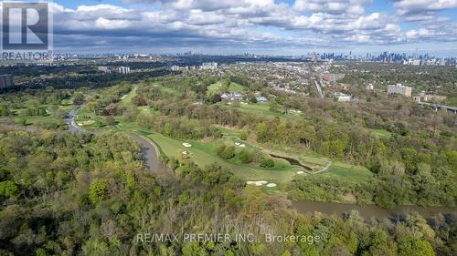 10 Edgehill Road, Toronto, ON - Outdoor With View