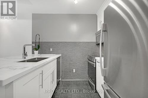 501 - 39 Jarvis Street, Toronto, ON - Indoor Photo Showing Kitchen With Double Sink