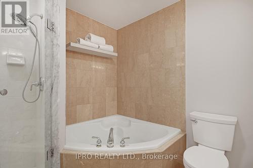 501 - 39 Jarvis Street, Toronto, ON - Indoor Photo Showing Bathroom