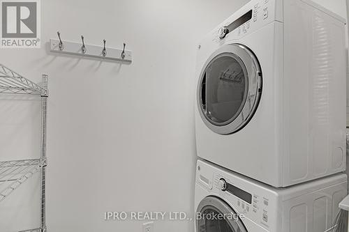 501 - 39 Jarvis Street, Toronto, ON - Indoor Photo Showing Laundry Room