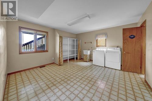 7 Harbourview Crescent, Prince Edward County, ON - Indoor Photo Showing Laundry Room
