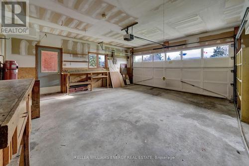 7 Harbourview Crescent, Prince Edward County, ON - Indoor Photo Showing Garage
