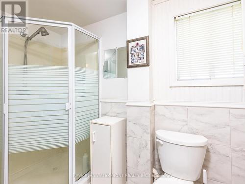 45 Crooked Court, Kawartha Lakes, ON - Indoor Photo Showing Bathroom