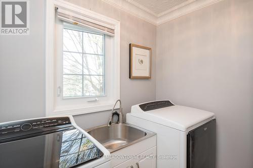 80 Copperfield Drive, Cambridge, ON - Indoor Photo Showing Laundry Room
