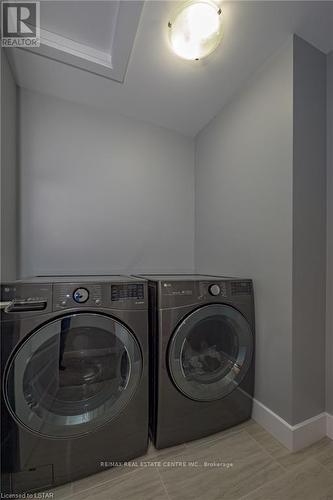 3002 Heardcreek Trail W, London, ON - Indoor Photo Showing Laundry Room