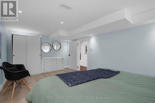 78 Dundonald Street, Barrie, ON - Indoor Photo Showing Bedroom