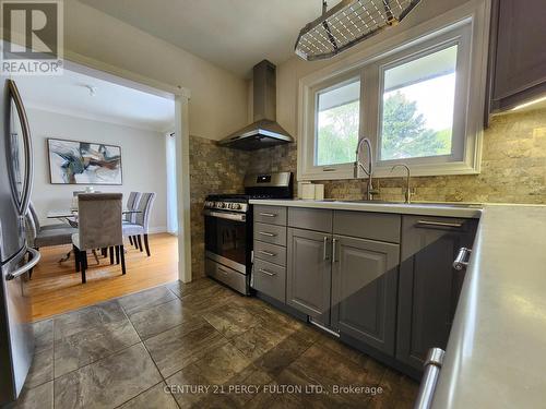 36 Cresser Avenue, Whitby, ON - Indoor Photo Showing Kitchen