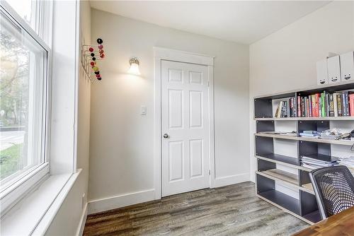 185 Simcoe Street E, Hamilton, ON - Indoor Photo Showing Other Room
