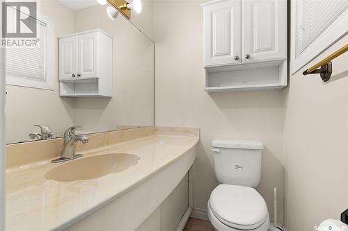 3812 Van Horne Avenue, Regina, SK - Indoor Photo Showing Bathroom