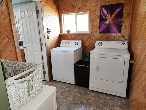 275 Silver Avenue S, Greenwood, BC - Indoor Photo Showing Laundry Room
