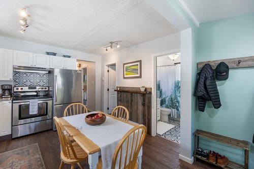406 Second Street, Nelson, BC - Indoor