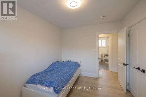 1  Main - 93 Purdy Crescent, Hamilton, ON - Indoor Photo Showing Bedroom