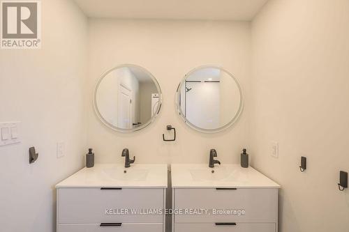 1  Main - 93 Purdy Crescent, Hamilton, ON - Indoor Photo Showing Bathroom