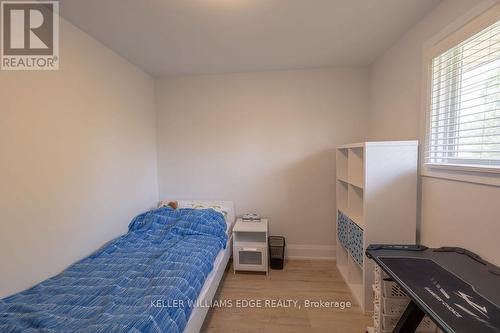 1  Main - 93 Purdy Crescent, Hamilton, ON - Indoor Photo Showing Bedroom
