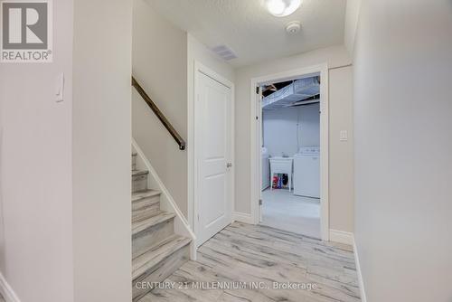 118 Sanderson Drive, Guelph, ON - Indoor Photo Showing Laundry Room