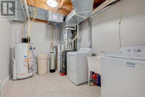 118 Sanderson Drive, Guelph, ON - Indoor Photo Showing Laundry Room