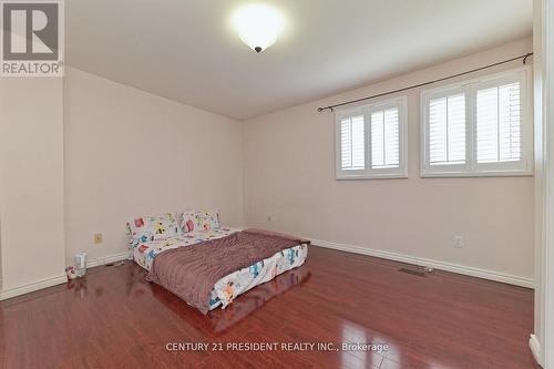 58 Bach Boulevard, Brampton, ON - Indoor Photo Showing Bedroom
