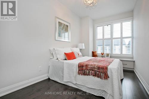 20 Mcgurran Lane, Richmond Hill, ON - Indoor Photo Showing Bedroom