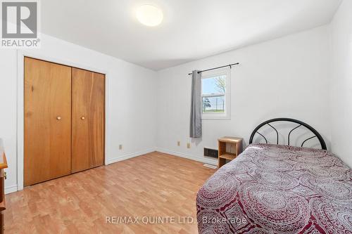 21 Moore Avenue, Greater Napanee, ON - Indoor Photo Showing Bedroom
