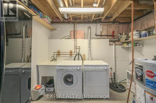 15 Bowcott Cres, London, ON - Indoor Photo Showing Laundry Room