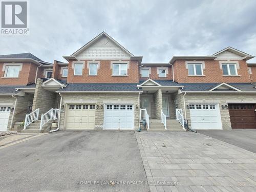 16 - 56 North Lake Road, Richmond Hill, ON - Outdoor With Facade