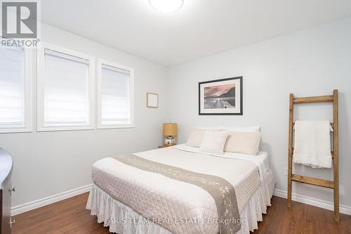 282 Robins Point Road, Tay, ON - Indoor Photo Showing Bedroom