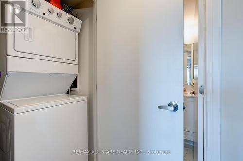 809 - 58 Lakeside Terrace, Barrie, ON - Indoor Photo Showing Laundry Room