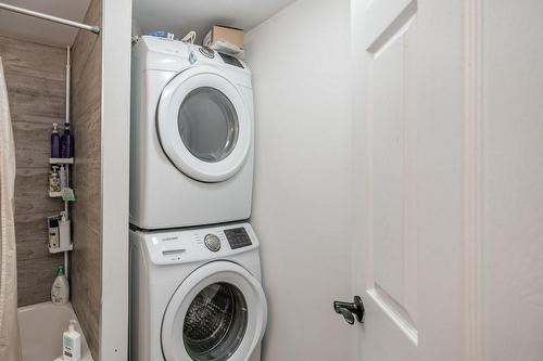 397 East 28Th Street, Hamilton, ON - Indoor Photo Showing Laundry Room