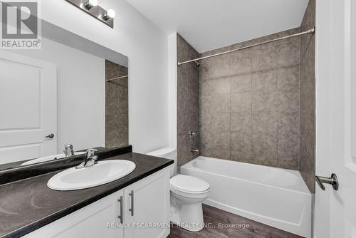 302 - 5055 Greenlane Road, Lincoln, ON - Indoor Photo Showing Bathroom
