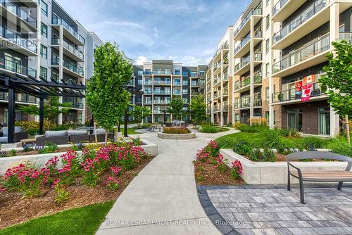 302 - 5055 Greenlane Road, Lincoln, ON - Outdoor With Balcony With Facade