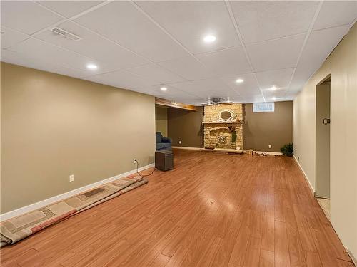 1749 9Th Street, Brandon, MB - Indoor Photo Showing Other Room