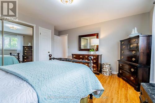 10 D'Everardo Drive, Pelham, ON - Indoor Photo Showing Bedroom