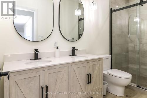18 Swan Lane, Tay, ON - Indoor Photo Showing Bathroom