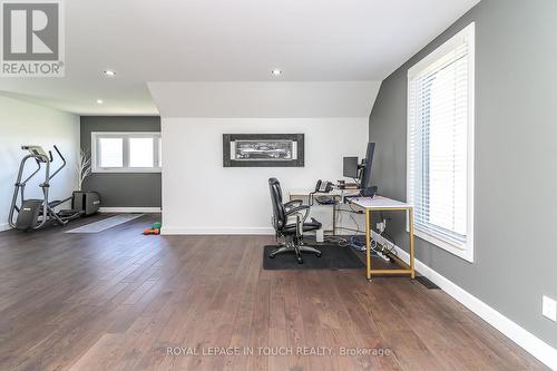 18 Swan Lane, Tay, ON - Indoor Photo Showing Office