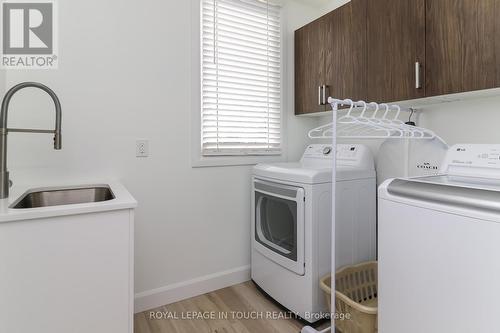 18 Swan Lane, Tay, ON - Indoor Photo Showing Laundry Room