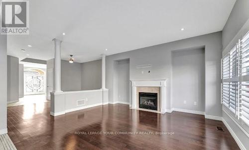 110 Trafalgar Drive, Hamilton, ON - Indoor Photo Showing Living Room With Fireplace