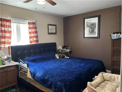 147 Aspen Street, Oak Lake, MB - Indoor Photo Showing Bedroom