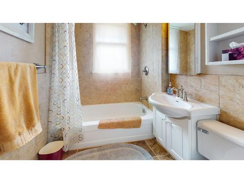 226 Crerar Street, Kimberley, BC - Indoor Photo Showing Bathroom