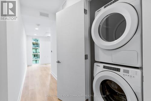 510 - 200 Redpath Avenue, Toronto, ON - Indoor Photo Showing Laundry Room