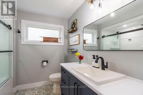 68 Seymour Street, Madoc, ON - Indoor Photo Showing Bathroom