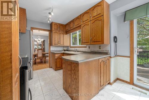 25 Keller Drive, Belleville, ON - Indoor Photo Showing Kitchen