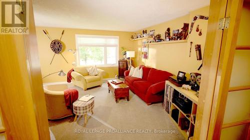17 Briarwood Crescent, Belleville, ON - Indoor Photo Showing Other Room