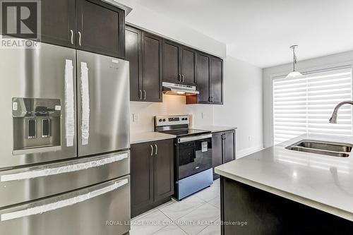 31 Averill Road, Brampton, ON - Indoor Photo Showing Kitchen With Double Sink