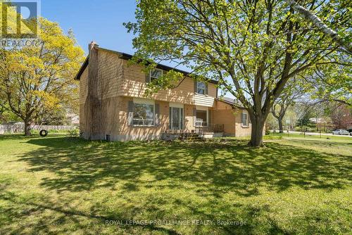 12 Fenwood Crescent, Prince Edward County, ON - Outdoor