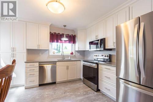 21 Bogart Crescent, Belleville, ON - Indoor Photo Showing Kitchen With Stainless Steel Kitchen
