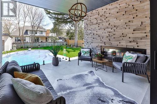 1617 Trotwood Avenue, Mississauga, ON - Outdoor