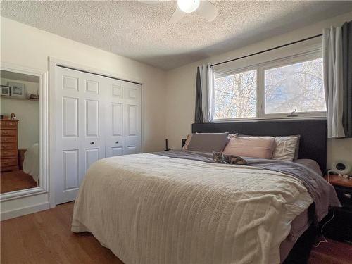 71 Elmdale Boulevard, Brandon, MB - Indoor Photo Showing Bedroom